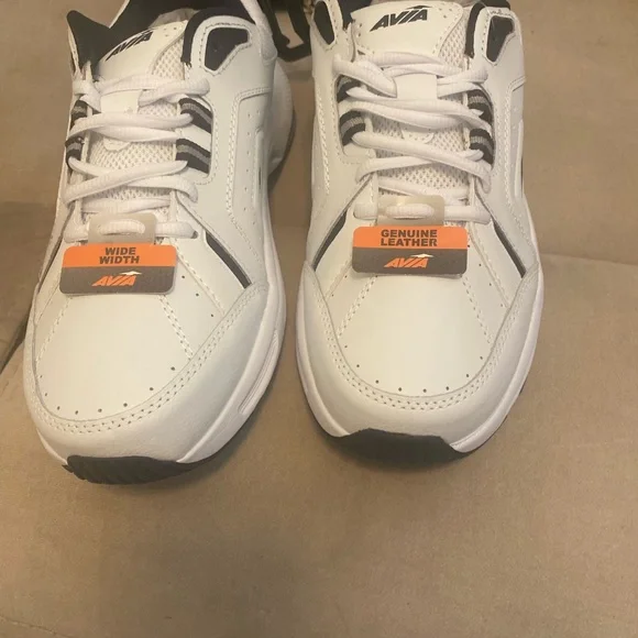 Shoes - Picture 4 of 6